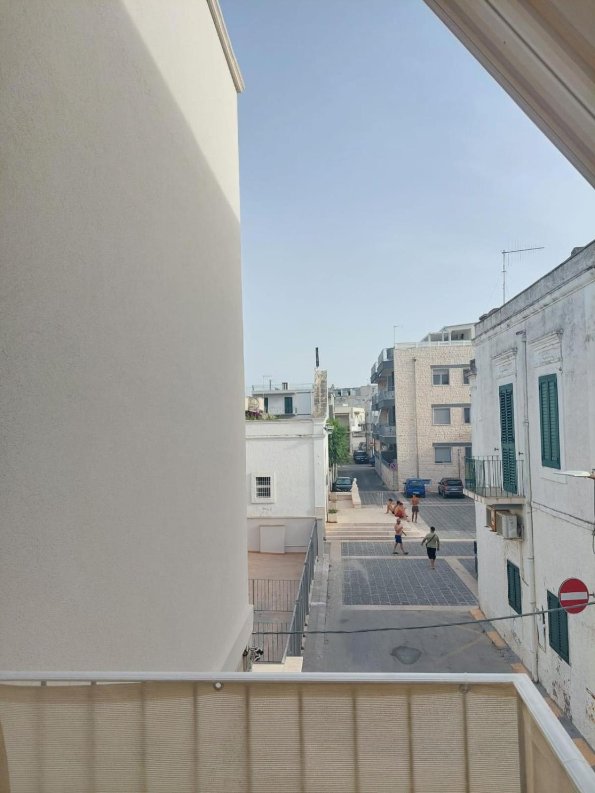 Blue Sea Apartment Torre Canne Exterior photo