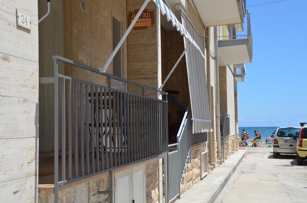 Blue Sea Apartment Torre Canne Exterior photo
